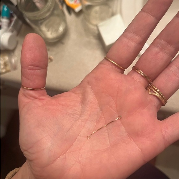 14K gold single box earring chain - Picture 2 of 4